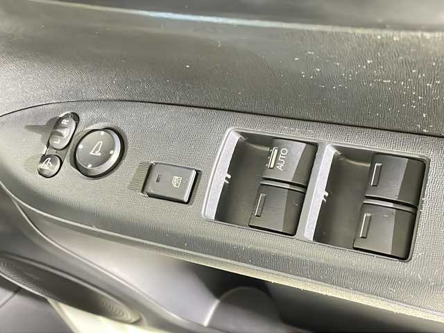 ホンダ Ｎ ＯＮＥ G Lパッケージ 福岡県 2013(平25)年 3.9万km プレミアムホワイトパール ワンセグテレビ/プッシュスタート/ETC/前後方向ドライブレコーダー/オートライト/Bluetooth接続