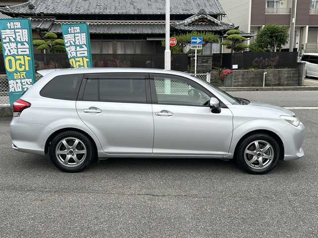 トヨタ カローラ フィールダー 1．5X 愛知県 2016(平28)年 17.1万km シルバーM /純正ナビTV//ビルトインETC//ドライブレコーダー//電動格納ミラーウインカー//純正ドアバイザー//純正フロアマット//新車保証書//取扱説明書//スペアキー