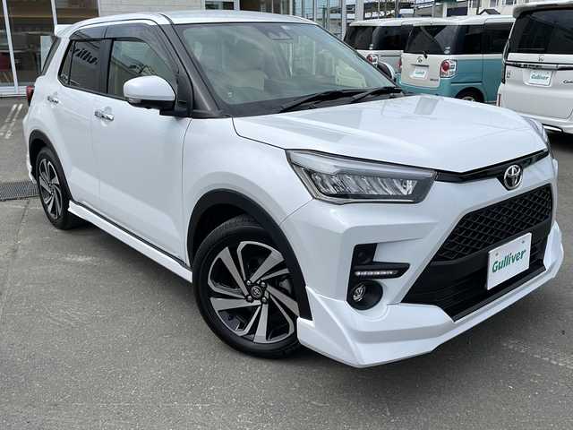 トヨタ ライズ Z 道東・釧路十勝 2022(令4)年 1.8万km シャイニングホワイトパール 社外メモリナビ/フルセグ/Bluetooth/CD/DVD/SD/トヨタセーフティセンス/全方位カメラ/純正エンジンスターター　キー一体型/ETC/寒冷地仕様/バックフォグ/レザー調シートカバー/コーナーセンサー/BSM/シートヒーター/電動パーキングブレーキ/社外ドライブレコーダー/社外AW付冬タイヤ　積載/社外フロアマット/電動格納ミラー