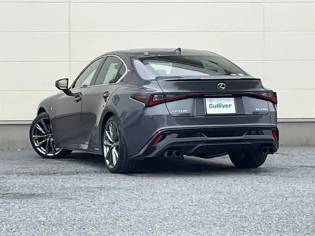 レクサス ＩＳ 300h Fスポーツ 茨城県 2020(令2)年 5.1万km ソニッククロム 後期型モデル/12インチナビ/パノラミックビューカメラ/三眼LEDヘッドライト/赤レザーシート/シートヒーター/シートベンチレーション/パワーメモリーシート/ステアリングヒーター/サンルーフ/オレンジキャリパー/ブラインドスポットモニター