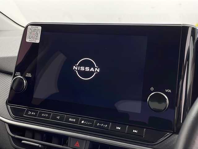 日産 ノート X FOUR 新潟県 2023(令5)年 3.4万km スーパーブラック 4WD/純正9インチナビ/・AM/FM/Bluetooth/ワンセグ/AppleCarPlay/バックモニター/アラウンドビューモニター/プロパイロット/レーンキープアシスト/アダプティブクルーズコントロ―ル/衝突被害軽減システム/ETC2.0/デジタルインナーミラー/ワイヤレス充電/ブラインドスポットモニター/ハンドルヒーター/純正フロアマット/シートヒーター/純正LEDヘッドライト/オートライト/オートマチックハイビーム/純正16インチAW夏タイヤ/ABS/横滑り防止機能/前後コーナーセンサー/盗難防止装置/取扱説明書