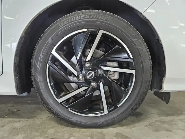 日産 ノート X 富山県 2021(令3)年 6.7万km ピュアホワイトパール 〇ワンオーナー/〇純正ナビ/〇フルセグTV/〇バックカメラ/〇アラウンドビューモニター/〇ETC2.0/〇ドライブレコーダー/〇アダプティブLEDヘッドランプ/〇フォグランプ/〇オートライト/〇全方位運転支援システム/・インテリジェントエマージェンシーブレーキ/・踏み間違い衝突防止アシスト/・標識検知機能/〇オートエアコン/〇ステアリングスイッチ/〇インテリジェントキー/〇禁煙車