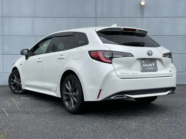 トヨタ カローラツーリング ハイブリッド ダブルバイビー 千葉県 2019(令1)年 3.1万km ホワイトパールクリスタルシャイン 9インチ純正ナビ/バックカメラ/クルーズコントロール/ＥＴＣ/ＵＳＢソケット/前席シートヒーター/オートライト/オートハイビーム/コーナーセンサー/衝突被害軽減ブレーキ/レーンキープアシスト/ステアリングヒーター/ＢＳＭ