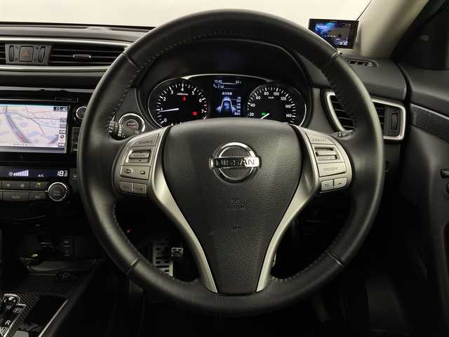 日産 エクストレイル 20X エマージェンシーブレーキ 新潟県 2015(平27)年 7.4万km スチールブルー 4WD/純正メモリナビ/フルセグ/　CD/MSV USB/AUX/Bluetooth/アラウンドビューカメラ/前席シートヒーター/キセノンヘッドライト/オートライト/フォグランプ/クルーズコントロール/衝突被害軽減ブレーキ/電動格納式ミラー/ETC