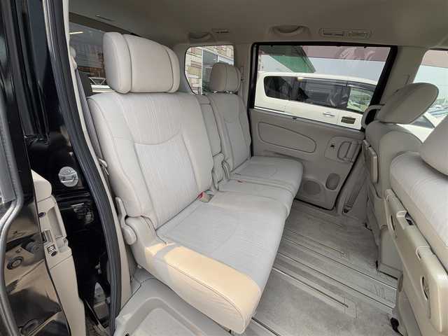 日産 セレナ 20G 徳島県 2011(平23)年 8.6万km スーパーブラック 社外7型ナビ　AVIC-MRZ99/　AM/FM/BT/フルセグ/DISC/両側電動スライドドア/ETC/バックカメラ/クルーズコントロール/スペアキー/スマートキー/プッシュスタート/アイドリングストップ/純正フロアマット/ドアバイザー/オートライト/フォグライト/純正15インチアルミホイール/ECO MODE/取扱説明書/新車時保証書