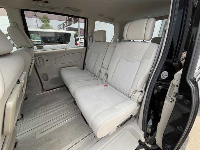 日産 セレナ 20G 徳島県 2011(平23)年 8.6万km スーパーブラック 社外7型ナビ　AVIC-MRZ99/　AM/FM/BT/フルセグ/DISC/両側電動スライドドア/ETC/バックカメラ/クルーズコントロール/スペアキー/スマートキー/プッシュスタート/アイドリングストップ/純正フロアマット/ドアバイザー/オートライト/フォグライト/純正15インチアルミホイール/ECO MODE/取扱説明書/新車時保証書