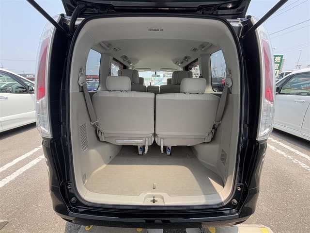 日産 セレナ 20G 徳島県 2011(平23)年 8.6万km スーパーブラック 社外7型ナビ　AVIC-MRZ99/　AM/FM/BT/フルセグ/DISC/両側電動スライドドア/ETC/バックカメラ/クルーズコントロール/スペアキー/スマートキー/プッシュスタート/アイドリングストップ/純正フロアマット/ドアバイザー/オートライト/フォグライト/純正15インチアルミホイール/ECO MODE/取扱説明書/新車時保証書
