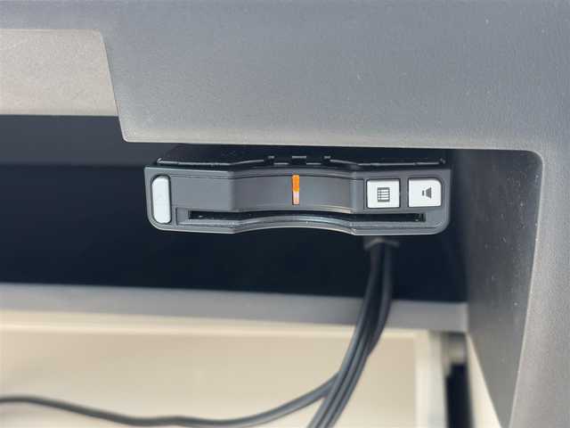 日産 セレナ 20G 徳島県 2011(平23)年 8.6万km スーパーブラック 社外7型ナビ　AVIC-MRZ99/　AM/FM/BT/フルセグ/DISC/両側電動スライドドア/ETC/バックカメラ/クルーズコントロール/スペアキー/スマートキー/プッシュスタート/アイドリングストップ/純正フロアマット/ドアバイザー/オートライト/フォグライト/純正15インチアルミホイール/ECO MODE/取扱説明書/新車時保証書