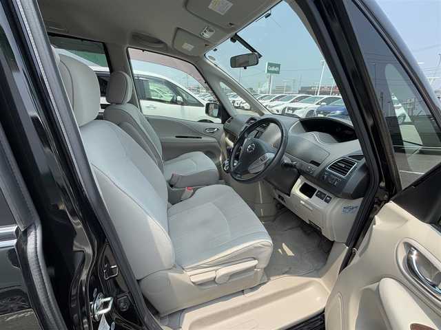 日産 セレナ 20G 徳島県 2011(平23)年 8.6万km スーパーブラック 社外7型ナビ　AVIC-MRZ99/　AM/FM/BT/フルセグ/DISC/両側電動スライドドア/ETC/バックカメラ/クルーズコントロール/スペアキー/スマートキー/プッシュスタート/アイドリングストップ/純正フロアマット/ドアバイザー/オートライト/フォグライト/純正15インチアルミホイール/ECO MODE/取扱説明書/新車時保証書