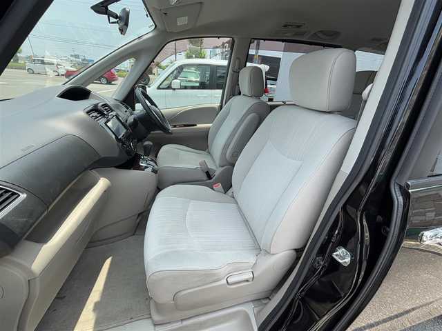 日産 セレナ 20G 徳島県 2011(平23)年 8.6万km スーパーブラック 社外7型ナビ　AVIC-MRZ99/　AM/FM/BT/フルセグ/DISC/両側電動スライドドア/ETC/バックカメラ/クルーズコントロール/スペアキー/スマートキー/プッシュスタート/アイドリングストップ/純正フロアマット/ドアバイザー/オートライト/フォグライト/純正15インチアルミホイール/ECO MODE/取扱説明書/新車時保証書