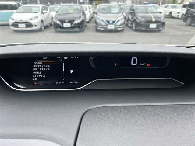 日産 セレナ ハイウェイスター V 愛媛県 2021(令3)年 1.9万km ブリリアントホワイトパール 純正１０型大画面ナビ/フルセグＴＶ Bluetooth DVD/プロパイロット/両側パワースライドドア/前後コーナーセンサ/ブラインドスポット/バックカメラ/ドライブレコーダー/エマージェンシーブレーキ/追従クルーズコントロール/LEDヘッドライト