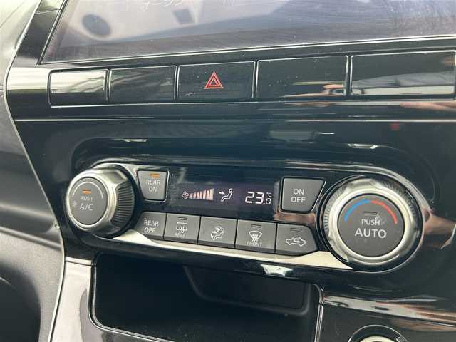日産 セレナ ハイウェイスター V 愛媛県 2021(令3)年 1.9万km ブリリアントホワイトパール 純正１０型大画面ナビ/フルセグＴＶ Bluetooth DVD/プロパイロット/両側パワースライドドア/前後コーナーセンサ/ブラインドスポット/バックカメラ/ドライブレコーダー/エマージェンシーブレーキ/追従クルーズコントロール/LEDヘッドライト