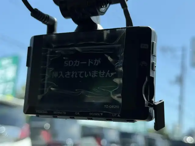 レクサス ＩＳ 300h 千葉県 2023(令5)年 1.6万km レッドマイカクリスタルシャイン レクサスセーフティ/純正ナビ/フルセグ/パノラミックビューモニター/三眼フルLEDヘッドランプ/革巻きステアリング/前後ドライブレコーダー/レーダークルーズコントロール/BSM/レーンキープアシスト/合皮シート/パワーシート/シートヒーター/パドルシフト/オートライト/オートハイビーム