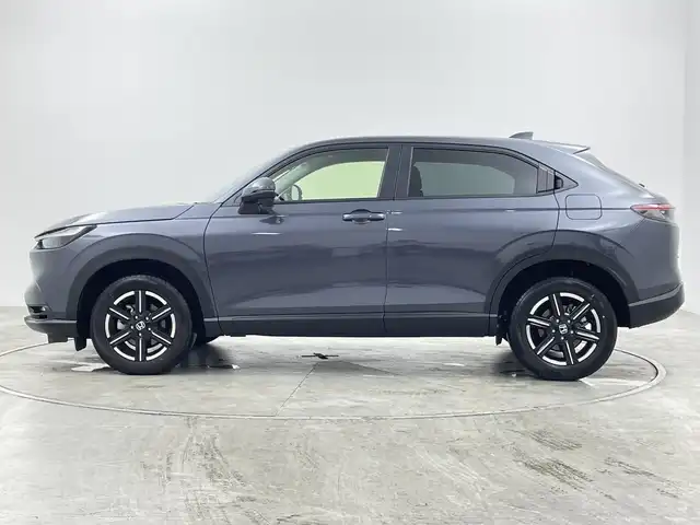 ホンダ ヴェゼル G 群馬県 2023(令5)年 1万km メテオロイドグレーメタリック 純正ナビ　バックカメラ　アダプティブクルーズコントロール　レーンキープアシスト　衝突被害軽減ブレーキ　オートマチックハイビーム　コーナーセンサー　ダウンヒルアシストコントロール　ＥＴＣ　ＬＥＤ　禁煙車