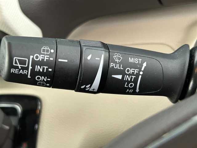 ホンダ Ｎ ＢＯＸ G L ホンダセンシング 香川県 2020(令2)年 3.4万km ブリティッシュグリーンP 登録時走行距離：34052ｋｍ/衝突被害軽減装置/純正SDナビゲーション/→フルセグTV/→CD/DVD再生/バックカメラ/ビルトインETC/シートヒーター/左側パワースライドドア/ステアリングリモコン/アダプティブクルーズコントロール/横滑り防止装置/レーンキープアシスト/スマートキー