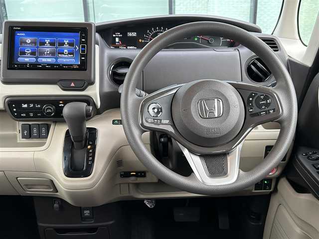 ホンダ Ｎ ＢＯＸ G L ホンダセンシング 香川県 2020(令2)年 3.4万km ブリティッシュグリーンP 登録時走行距離：34052ｋｍ/衝突被害軽減装置/純正SDナビゲーション/→フルセグTV/→CD/DVD再生/バックカメラ/ビルトインETC/シートヒーター/左側パワースライドドア/ステアリングリモコン/アダプティブクルーズコントロール/横滑り防止装置/レーンキープアシスト/スマートキー