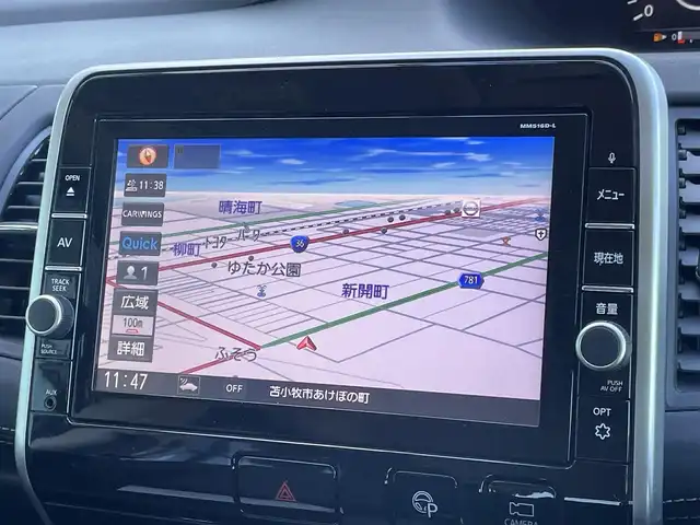 日産 セレナ ハイウェイスター 道央・札幌 2016(平28)年 11.2万km ダイヤモンドブラック ４WD/純正ディーラーOPナビ/CD/DVD/BD/BT/フルセグ/純正フリップダウンモニター/エマージェンシーブレーキ/横滑り防止装置/クルーズコントロール/レーンキープアシスト/クリアランスソナー/パーキングアシスト/アラウンドビューモニター/ビルトインETC/ドライブレコーダー/アイドリングストップ/ECOMODE/両側パワースライドドア/前席シートヒーター/革巻きステアリング/ステアリングリモコン/プッシュスタート/スマートキー/LEDヘッドライト/オートライト/フォグランプ/電動格納ミラー/ウィンカーミラー/純正フロアマット/ドアバイザー
