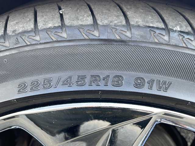 トヨタ クラウン ハイブリッド RS アドバンス Four 青森県 2020(令2)年 11.1万km ホワイトパールクリスタルシャイン 4WD/純正SDナビ・フルセグTV/CD・DVD・Bluetooth・SD・USB/OPパノラミックビューモニター/OP黒レザーシート/前席エアシート・シートヒーター/ステアリングヒーター/カラーヘッドアップディスプレイ/OPセーフティパッケージプラス/インテリジェントパーキングアシスト2/リアカメラディテクション/パーキングサポートブレーキ/セーフティセンス/プリクラッシュセーフティ/レーダークルーズコントロール/レーントレーシングアシスト/アダプティブハイビーム/ブラインドスポットモニター/クリアランスソナー/前方ドライブレコーダー/パドルシフト/OP置くだけ充電/AC100V100W/純正ビルトインETC/3眼LEDヘッドランプ/LEDフォグランプ/純正18インチアルミ/モデリスタエアロ