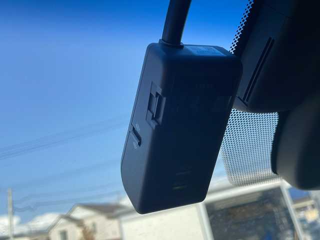 トヨタ クラウン ハイブリッド RS アドバンス Four 青森県 2020(令2)年 11.1万km ホワイトパールクリスタルシャイン 4WD/純正SDナビ・フルセグTV/CD・DVD・Bluetooth・SD・USB/OPパノラミックビューモニター/OP黒レザーシート/前席エアシート・シートヒーター/ステアリングヒーター/カラーヘッドアップディスプレイ/OPセーフティパッケージプラス/インテリジェントパーキングアシスト2/リアカメラディテクション/パーキングサポートブレーキ/セーフティセンス/プリクラッシュセーフティ/レーダークルーズコントロール/レーントレーシングアシスト/アダプティブハイビーム/ブラインドスポットモニター/クリアランスソナー/前方ドライブレコーダー/パドルシフト/OP置くだけ充電/AC100V100W/純正ビルトインETC/3眼LEDヘッドランプ/LEDフォグランプ/純正18インチアルミ/モデリスタエアロ