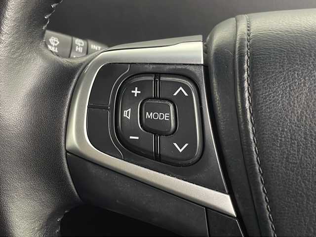 トヨタ エスティマ アエラス 埼玉県 2016(平28)年 4.3万km ホワイトパールクリスタルシャイン モデリスタエアロ/純正10インチナビ/バックカメラ/AC100V/ビルトインETC2.0/フルセグTV/Bluetooth/クルーズコントロール/ドライブレコーダー/トヨタセーフティーセンス/　・衝突軽減システム/　・レーンキープアシスト/　・オートマティックハイビーム/両側パワースライドドア/純正アルミホイール/純正フロアマット/LEDヘッドライト/ウィンカーミラー/ドアバイザー