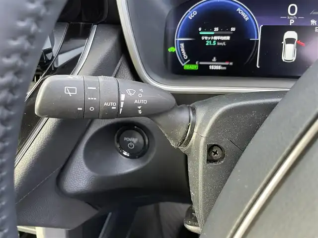 トヨタ カローラ クロス ハイブリッド Z 茨城県 2024(令6)年 1.6万km プラチナホワイトパールマイカ ワンオーナー/純正ディスプレイオーディオ/フルセグTV/Bluetooth/Mira cast/ドライブレコーダー/バックカメラ/シートヒーター/パワーシート/ETC2.0/トヨタセーフティセンス/レーダークルーズコントロール/ブラインドスポットモニター/オートマチックハイビーム/レーンキープアシスト/ステアリングスイッチ/横滑り防止装置/パワーリヤゲート/置くだけ充電/ハーフレザー/スペアキー1/新車時保証書/取扱説明書