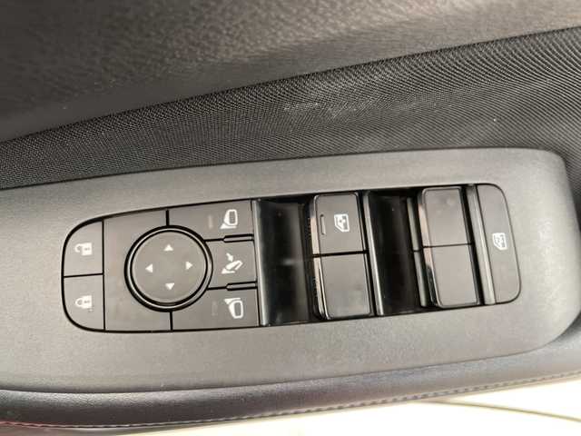 日産 ノート 道央・札幌 2022(令4)年 5.2万km ガーネットレッド ・４ＷＤ　/・純正ナビ/・CD/DVD/SD/BT/フルセグTV/・ナビ連動ドライブレコーダー前後　/・アラウンドビューモニター/・エマージェンシーブレーキ　/・後側方車両検知警報/車線逸脱警報　/・ＬＥＤヘッドライト　/・オートライト/オートハイビーム　/・ステアリングスイッチ/・ステアリングヒーター/シートヒーター/・デジタルインナーミラー/・フォグランプ/・ビルトインETC/・電動格納ミラー/ウィンカーミラー/・ドアバイザー