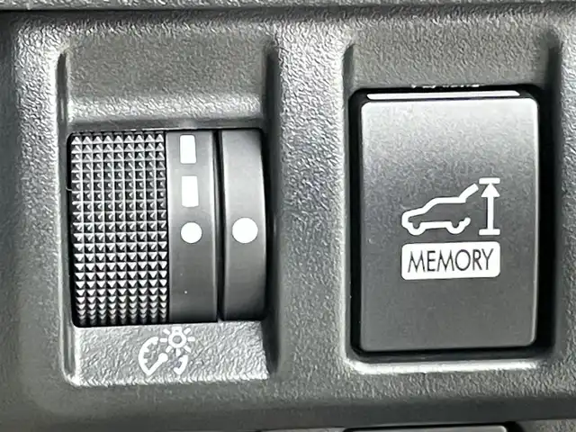 スバル フォレスター ハイブリッド アドバンス 千葉県 2018(平30)年 2.2万km クリスタルブラックシリカ 禁煙車/社外ナビ/・CD/DVD/BT/フルセグ/・AVIC-RZ901/バックカメラ/サイド＆フロントカメラ/オートクルーズコントロール/レザーシート/前席パワーシート/前後席シートヒーター/パワーバックドア/ブレーキホールド/電動パーキングブレーキ/LEDヘッドライト/オートライト/パドルシフト/ETC/保証書