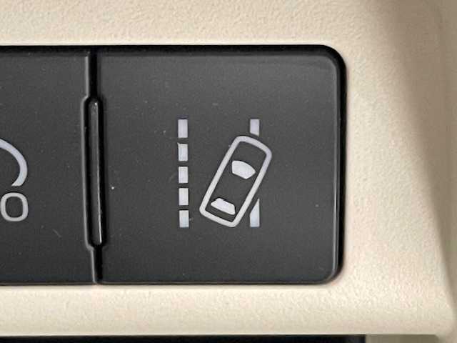 トヨタ ポルテ F アラモード トロワ 宮城県 2016(平28)年 5.6万km シトラスオレンジマイカメタリック トヨタセイフティーセンス/・プリクラッシュセーフティー/・レーンディパーチャーアラート/・オートマチックハイビーム/４WD/純正ナビ/・AM/FM/CD/TV/Bluetooth/AUX/・前後ドライブレコーダー/ステアリングスイッチ/純正フロアマット/プッシュスタート/・スマートキー/電動格納ミラー/オートライト/・フォグランプ