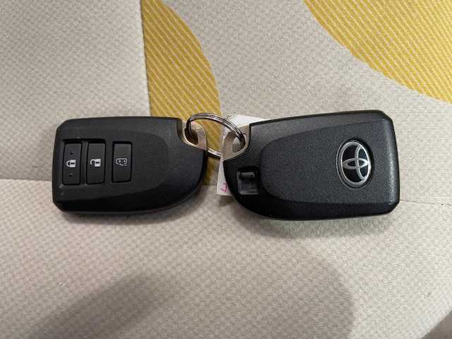 トヨタ ポルテ F アラモード トロワ 宮城県 2016(平28)年 5.6万km シトラスオレンジマイカメタリック トヨタセイフティーセンス/・プリクラッシュセーフティー/・レーンディパーチャーアラート/・オートマチックハイビーム/４WD/純正ナビ/・AM/FM/CD/TV/Bluetooth/AUX/・前後ドライブレコーダー/ステアリングスイッチ/純正フロアマット/プッシュスタート/・スマートキー/電動格納ミラー/オートライト/・フォグランプ