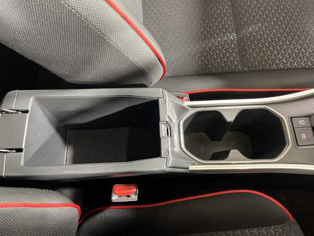 トヨタ ライズ Z 神奈川県 2022(令4)年 6万km シャイニングホワイトパール 純正７型ナビ/バックカメラ/スマートアシスト/アダプティブクルーズコントロール/ＡＣ１００Ｖ電源/シートヒーター/前後コーナーセンサー/Bluetooth/TV/LEDヘッドライト/ビルトインETC2.0 /衝突回避支援ブレーキ機能/車線逸脱警報機能/アダプティブドライビングビーム/衝突警報機能