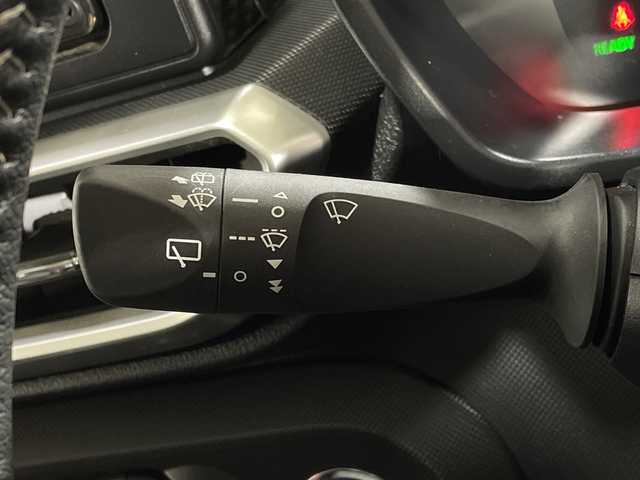 トヨタ ライズ Z 神奈川県 2022(令4)年 6万km シャイニングホワイトパール 純正７型ナビ/バックカメラ/スマートアシスト/アダプティブクルーズコントロール/ＡＣ１００Ｖ電源/シートヒーター/前後コーナーセンサー/Bluetooth/TV/LEDヘッドライト/ビルトインETC2.0 /衝突回避支援ブレーキ機能/車線逸脱警報機能/アダプティブドライビングビーム/衝突警報機能