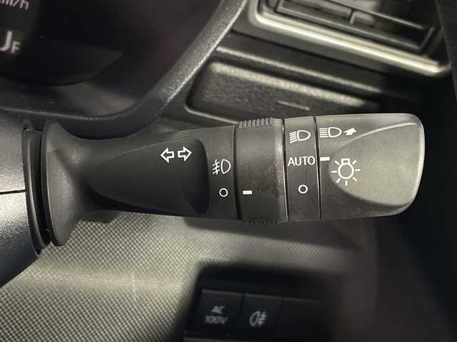 トヨタ ライズ Z 神奈川県 2022(令4)年 6万km シャイニングホワイトパール 純正７型ナビ/バックカメラ/スマートアシスト/アダプティブクルーズコントロール/ＡＣ１００Ｖ電源/シートヒーター/前後コーナーセンサー/Bluetooth/TV/LEDヘッドライト/ビルトインETC2.0 /衝突回避支援ブレーキ機能/車線逸脱警報機能/アダプティブドライビングビーム/衝突警報機能