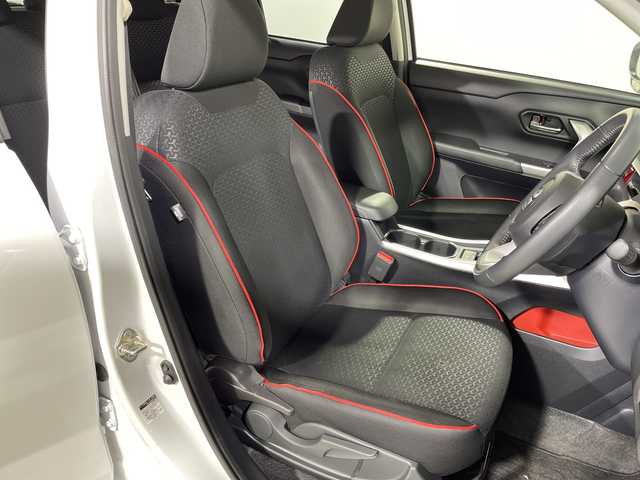 トヨタ ライズ Z 神奈川県 2022(令4)年 6万km シャイニングホワイトパール 純正７型ナビ/バックカメラ/スマートアシスト/アダプティブクルーズコントロール/ＡＣ１００Ｖ電源/シートヒーター/前後コーナーセンサー/Bluetooth/TV/LEDヘッドライト/ビルトインETC2.0 /衝突回避支援ブレーキ機能/車線逸脱警報機能/アダプティブドライビングビーム/衝突警報機能