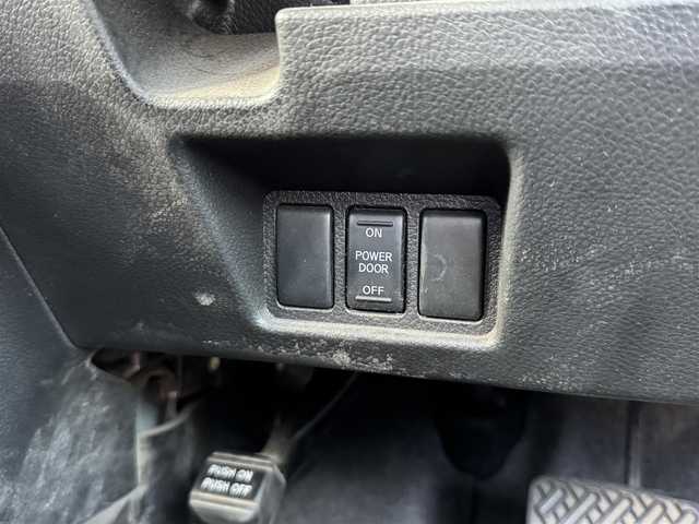 日産 セレナ ハイウェイスター Sハイブリッド 兵庫県 2014(平26)年 5.5万km パール 純正ナビ/フルセグTV/両側パワースライドドア/ビルトインETC/クルーズコントロール/LEDヘッドライト/AUTOライト/後席ロールサンシェード/純正16インチAW/スマートキー/プッシュスタート