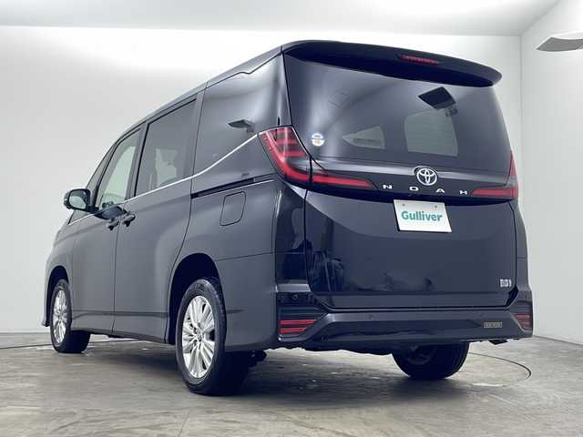 トヨタ ノア ハイブリッド S－Z 秋田県 2022(令4)年 6万km アティチュードブラックマイカ 純正14型フリップダウンモニター/純正10.5インチナビ/　　CD/DVD/BT/フルセグ/パノラミックビューモニター/両側パワースライドドア/アドバンスドパーク/プレミアムサウンド8chスピーカー/LEDオートライト/レーダークルーズコントロール/ハーフレザーシート/シートヒーター/スマートキー/ETC2.0