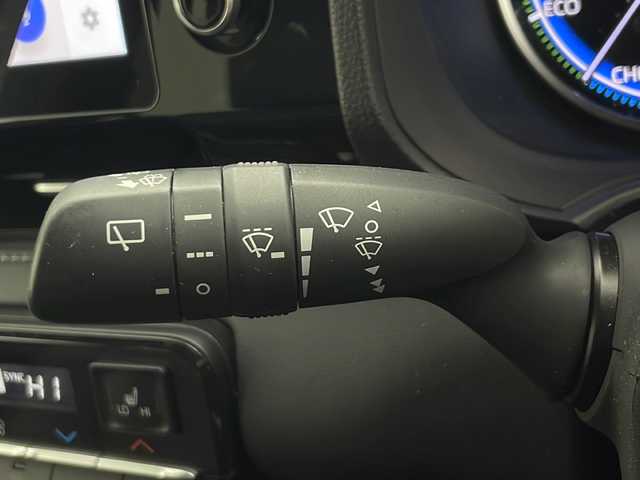 トヨタ ノア ハイブリッド S－Z 秋田県 2022(令4)年 6万km アティチュードブラックマイカ 純正14型フリップダウンモニター/純正10.5インチナビ/　　CD/DVD/BT/フルセグ/パノラミックビューモニター/両側パワースライドドア/アドバンスドパーク/プレミアムサウンド8chスピーカー/LEDオートライト/レーダークルーズコントロール/ハーフレザーシート/シートヒーター/スマートキー/ETC2.0