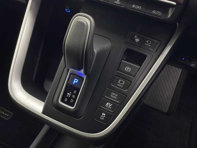 トヨタ ノア ハイブリッド S－Z 秋田県 2022(令4)年 6万km アティチュードブラックマイカ 純正14型フリップダウンモニター/純正10.5インチナビ/　　CD/DVD/BT/フルセグ/パノラミックビューモニター/両側パワースライドドア/アドバンスドパーク/プレミアムサウンド8chスピーカー/LEDオートライト/レーダークルーズコントロール/ハーフレザーシート/シートヒーター/スマートキー/ETC2.0