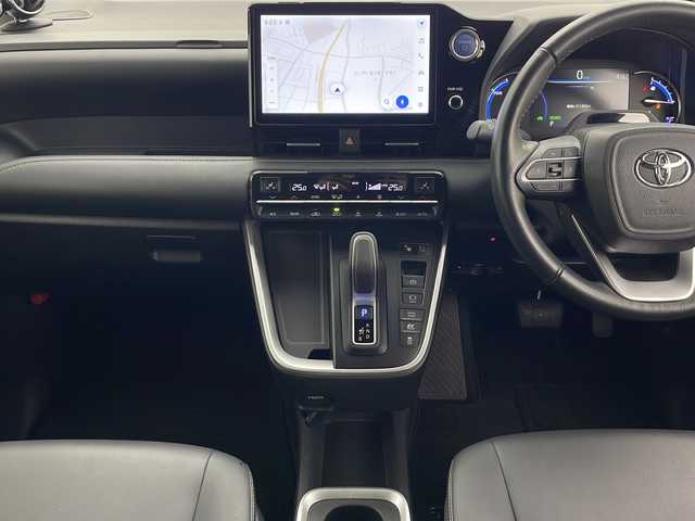 トヨタ ノア ハイブリッド S－Z 秋田県 2022(令4)年 6万km アティチュードブラックマイカ 純正14型フリップダウンモニター/純正10.5インチナビ/　　CD/DVD/BT/フルセグ/パノラミックビューモニター/両側パワースライドドア/アドバンスドパーク/プレミアムサウンド8chスピーカー/LEDオートライト/レーダークルーズコントロール/ハーフレザーシート/シートヒーター/スマートキー/ETC2.0