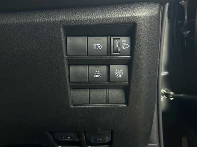 トヨタ ノア ハイブリッド S－Z 秋田県 2022(令4)年 6万km アティチュードブラックマイカ 純正14型フリップダウンモニター/純正10.5インチナビ/　　CD/DVD/BT/フルセグ/パノラミックビューモニター/両側パワースライドドア/アドバンスドパーク/プレミアムサウンド8chスピーカー/LEDオートライト/レーダークルーズコントロール/ハーフレザーシート/シートヒーター/スマートキー/ETC2.0