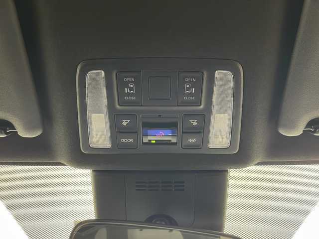 トヨタ ノア ハイブリッド S－Z 秋田県 2022(令4)年 6万km アティチュードブラックマイカ 純正14型フリップダウンモニター/純正10.5インチナビ/　　CD/DVD/BT/フルセグ/パノラミックビューモニター/両側パワースライドドア/アドバンスドパーク/プレミアムサウンド8chスピーカー/LEDオートライト/レーダークルーズコントロール/ハーフレザーシート/シートヒーター/スマートキー/ETC2.0