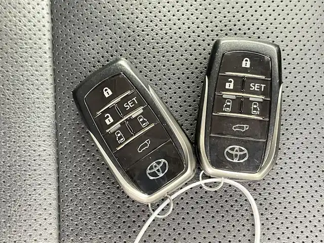 トヨタ アルファード S Cパッケージ 千葉県 2021(令3)年 2.8万km ホワイトパールクリスタルシャイン 禁煙車/トヨタセーフティセンス/・プリクラッシュセーフティ/・プリクラッシュセーフティブレーキ/・レーンキープアシスト/・クリアランスソナー/・レーダークルーズコントロール/12.1インチフリップダウンモニター/ツインサンルーフ/両側パワースライドドア/パワーバックドア/純正９型メモリナビ/・CD/DVD/Bluetooth/フルセグTV/・バックカメラ/・ビルトインETC/レザーシート/・DNセカンドパワーシート/・D席メモリ付き/・DNシートヒーター/・DNエアーシート/革巻きステアリング/・ステアリングスイッチ/・ステアリングヒーター/MT付きAT/電子パーキング/・ブレーキホールド/左右独立エアコン/純正フロアマット/純正１８インチAW/オートライト/・オートマチックハイビーム/・三眼LEDヘッドライトシーケンシャルウインカー/・LEDフォグランプ