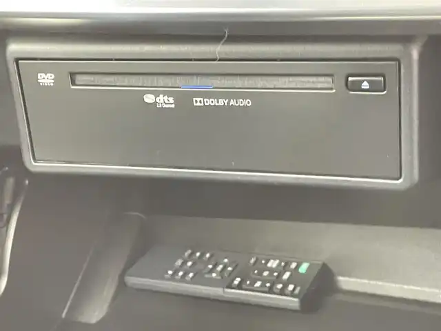 トヨタ アルファード S Cパッケージ 千葉県 2021(令3)年 2.8万km ホワイトパールクリスタルシャイン 禁煙車/トヨタセーフティセンス/・プリクラッシュセーフティ/・プリクラッシュセーフティブレーキ/・レーンキープアシスト/・クリアランスソナー/・レーダークルーズコントロール/12.1インチフリップダウンモニター/ツインサンルーフ/両側パワースライドドア/パワーバックドア/純正９型メモリナビ/・CD/DVD/Bluetooth/フルセグTV/・バックカメラ/・ビルトインETC/レザーシート/・DNセカンドパワーシート/・D席メモリ付き/・DNシートヒーター/・DNエアーシート/革巻きステアリング/・ステアリングスイッチ/・ステアリングヒーター/MT付きAT/電子パーキング/・ブレーキホールド/左右独立エアコン/純正フロアマット/純正１８インチAW/オートライト/・オートマチックハイビーム/・三眼LEDヘッドライトシーケンシャルウインカー/・LEDフォグランプ