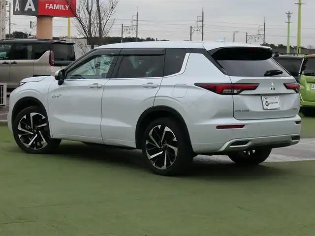 三菱 アウトランダー ＰＨＥＶ