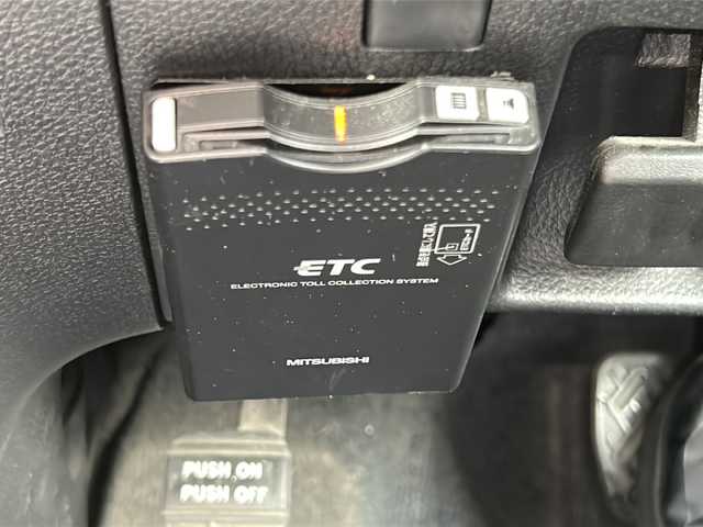 日産 セレナ 20S Vセレクション 京都府 2010(平22)年 13.5万km スーパーブラック 純正HDDナビ/バックカメラ/パワースライドドア/スマートキー/HIDヘッドライト/ETC/革巻きステアリング