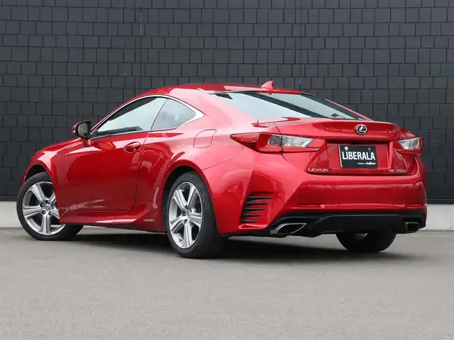 レクサス ＲＣ 300h バージョンL 宮城県 2015(平27)年 5.1万km ラディアントレッドコントラストレイヤリング 純正ナビ【ＢＴ／ＣＤ／ＤＶＤ／フルセグＴＶ／ＡＵＸ】/電動ムーンルーフ　/三眼ＬＥＤヘッドライト　/ドライブレコーダー　/パワーシート(DN席)　/メモリーシート(D席)/パドルシフト　/バックカメラ　/レザーシート　/純正１８インチＡＷ　/クルーズコントロール/LEDフォグランプ/ウインカーミラー/クリアランスソナー/シートヒーター(DN席)/エアシート(DN席)/ステアリングヒーター/ビルトインETC/プッシュスタート/スマートキー/純正フロアマット/MTモード付/禁煙車