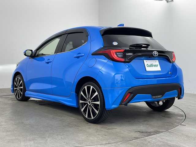トヨタ ヤリス ハイブリッド Z 兵庫県 2020(令2)年 4万km シアンM ・モデリスタエアロ/・純正ディスプレイオーディオ＆ナビ＆BT＆USB/・パノラマミックビューモニター/・トヨタセーフティセンス/・プリクラッシュセーフティ/・レーンディパーチャーアラート/・レーダークルーズコントロール/・ドライブレコーダー/・前後コーナーセンサー/・スマートキー/・プッシュスタート/・前席シートヒーター/・ビルトインETC/・LEDライト/・フォグ/・オートライト/・オートハイビーム/・革巻きステアリング