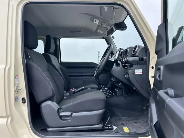 スズキ ジムニー XC 愛媛県 2020(令2)年 3.4万km シフォンアイボリーM ５速ＭＴ/社外ＳＤナビ/４ＷＤ/スマートキー/ＬＥＤオートライト/オートマチックハイビーム/レーンキープアシスト/Ｂｌｕｅｔｏｏｔｈ/純正１６ＡＷ/クルーズコントロール/ダウンヒルアシスト/衝突被害軽減システム/横滑り防止装置/純正フロアマット/シートヒーター有/D+N席/USB入力端子/パワーウインドウ/パワーステアリング