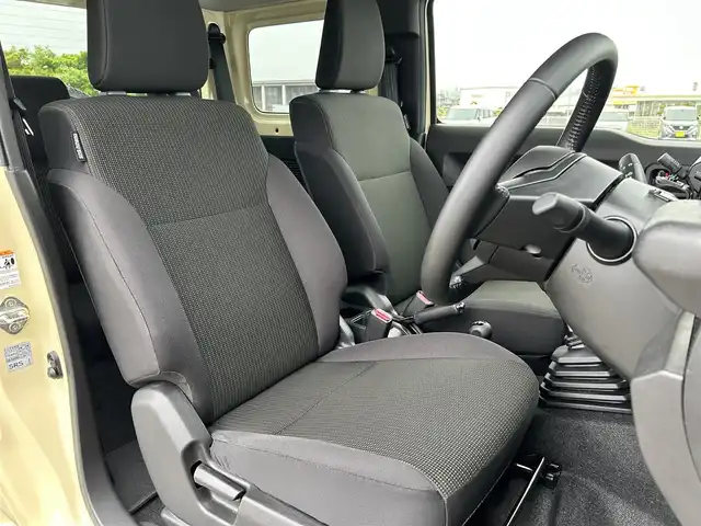 スズキ ジムニー XC 愛媛県 2020(令2)年 3.4万km シフォンアイボリーM ５速ＭＴ/社外ＳＤナビ/４ＷＤ/スマートキー/ＬＥＤオートライト/オートマチックハイビーム/レーンキープアシスト/Ｂｌｕｅｔｏｏｔｈ/純正１６ＡＷ/クルーズコントロール/ダウンヒルアシスト/衝突被害軽減システム/横滑り防止装置/純正フロアマット/シートヒーター有/D+N席/USB入力端子/パワーウインドウ/パワーステアリング