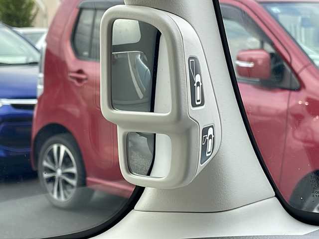 ホンダ Ｎ ＢＯＸ G L ホンダセンシング 青森県 2018(平30)年 10.9万km モーニングミストブルーM (株)IDOMが運営する【じしゃロン青森店】の自社ローン専用車両になりますこちらは現金、またはオートローンご利用時の価格です。自社ローンご希望の方は別途その旨お申付け下さい。/4WD/純正メモリナビ/BT/CD/USB/前席シートヒーター/左側パワースライドドア/ホンダセンシング/衝突軽減ブレーキ/追従クルーズコントロール/レーンキープアシスト/オートハイビーム/前方ドライブレコーダー/純正ビルトインETC/後席左右ロールサンシェード/スマートキー/プッシュスタート/アイドリングストップ/LEDヘッドライト/スペアキー