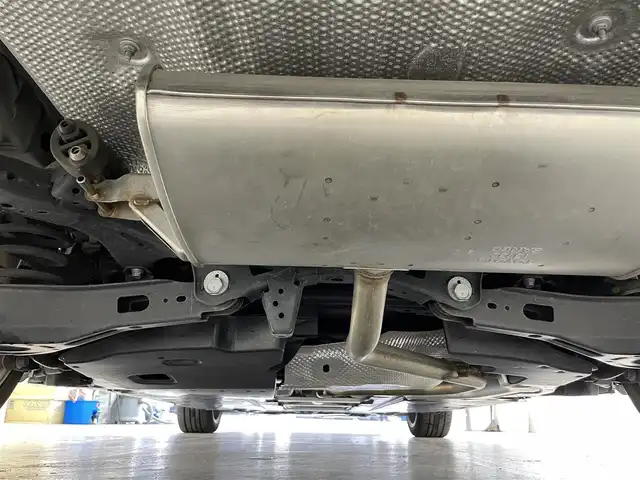 トヨタ カローラツーリング ハイブリッド ダブルバイビー 滋賀県 2020(令2)年 4.2万km ホワイトパールクリスタルシャイン 禁煙車/純正9インチナビ/Bluetooth.Applecarplay/バックカメラ/衝突軽減ブレーキ/レーンキープアシスト/追従クルーズコントロール/前席シートヒーター/ステアリングヒーター/ビルトインETC/前方ドライブレコーダー/ステアリングスイッチ/電子パーキング/オートホールド/オートハイビーム/オートライト/LEDヘッドライト/スマートキー/スペアキー